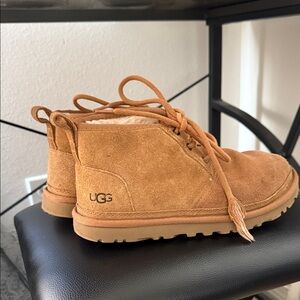Uggs Neumel in chestnut size 6 - worn down but still wearable :)